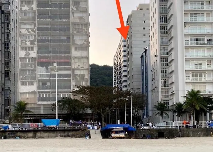 Apto Com Piscinas, Sacada Gourmet, 2 Gar, 50 Mts Da Praia Guarujá